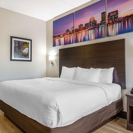 Clarion Pointe Louisville East Exteriör bild