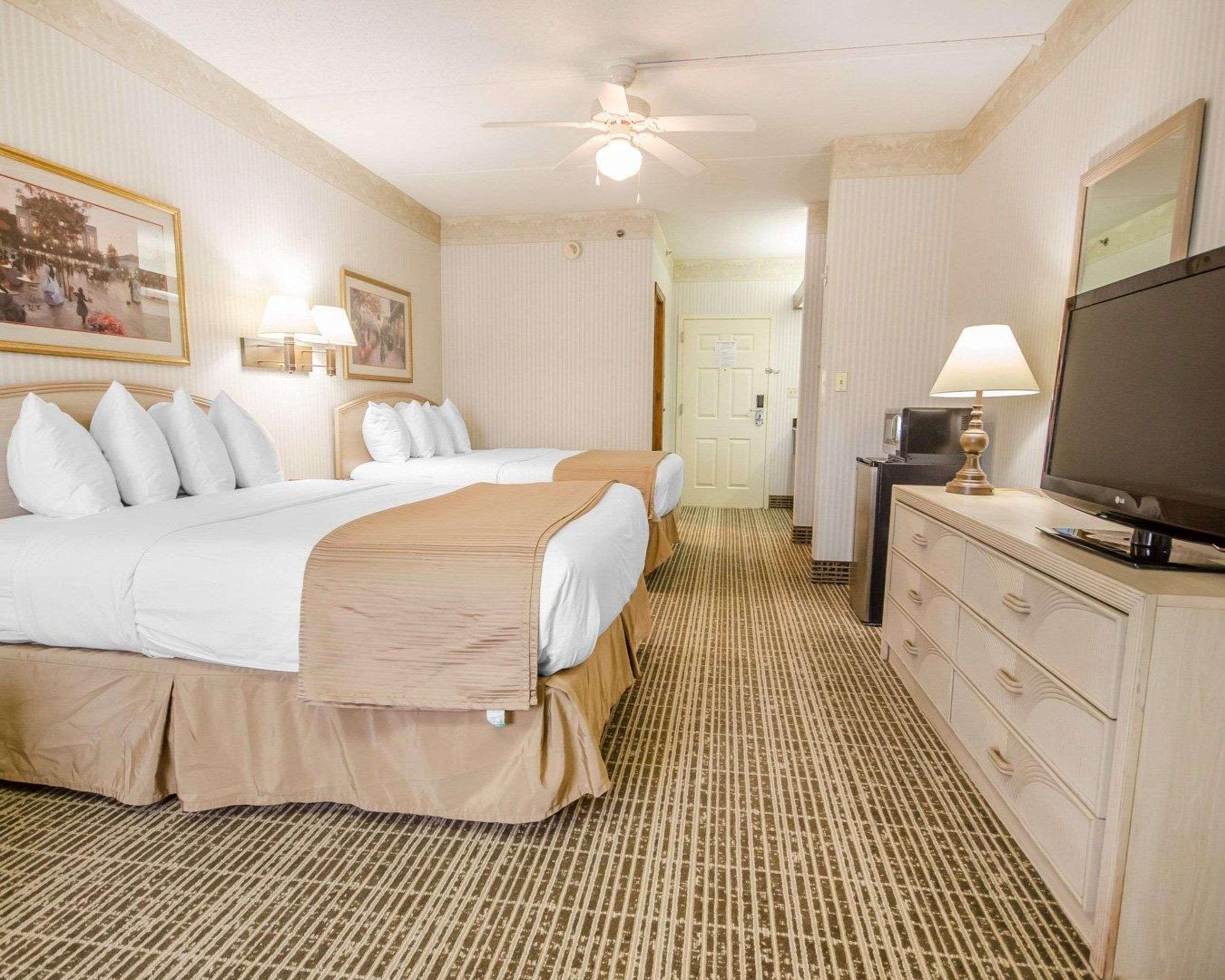 Clarion Pointe Louisville East Exteriör bild