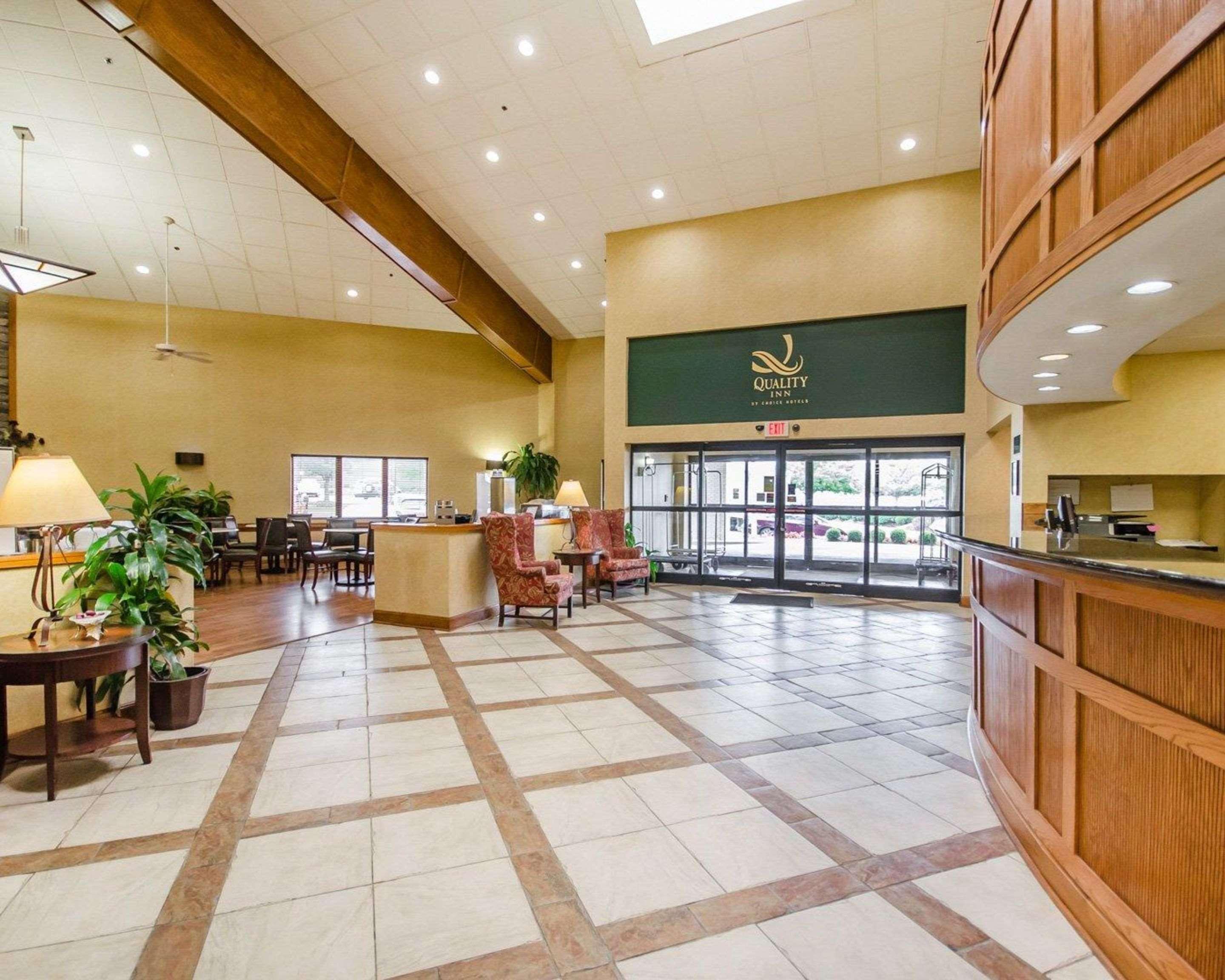 Clarion Pointe Louisville East Exteriör bild